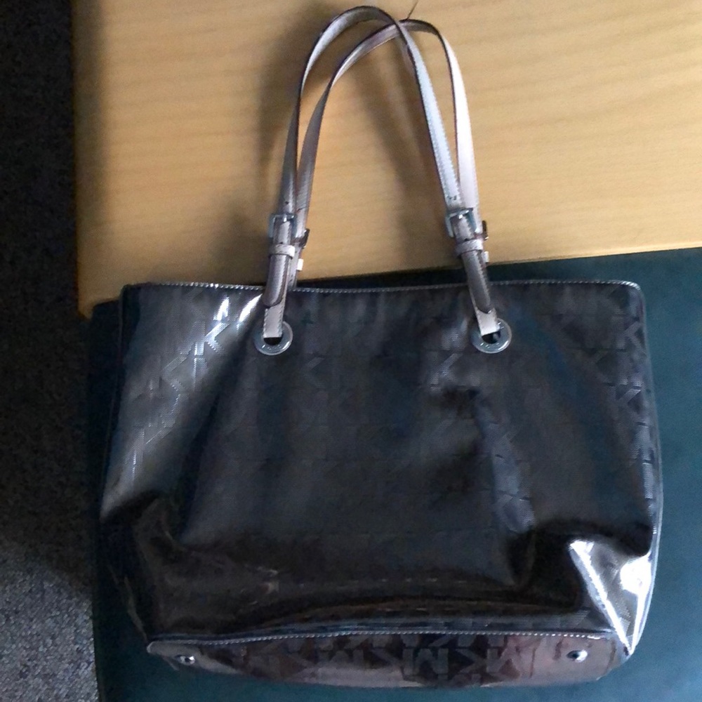 Michael Kors jet setter bag - metallic gold